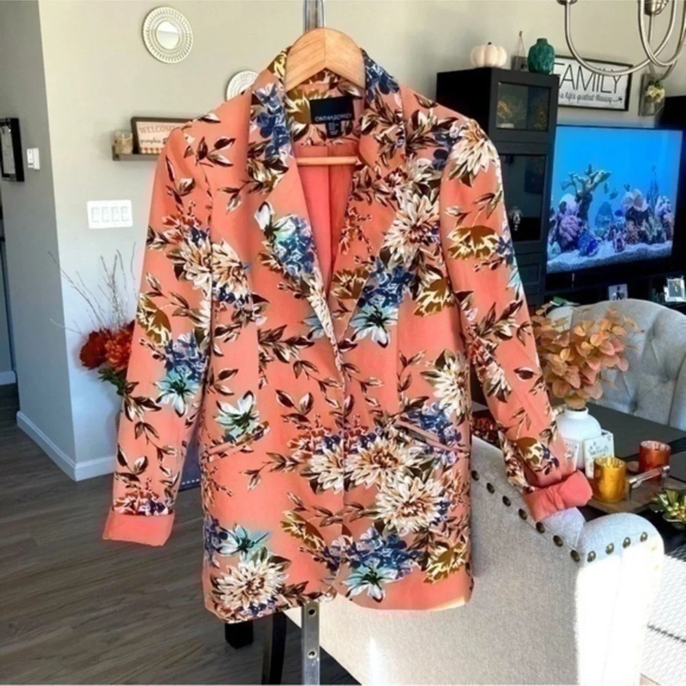 ✨Cynthia Rowley Coral Floral Blazer